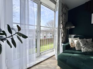 Photo 7- click for photo gallery